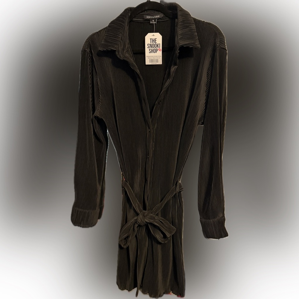 NWT- Pleated Button Up Mini Dress Black Medium